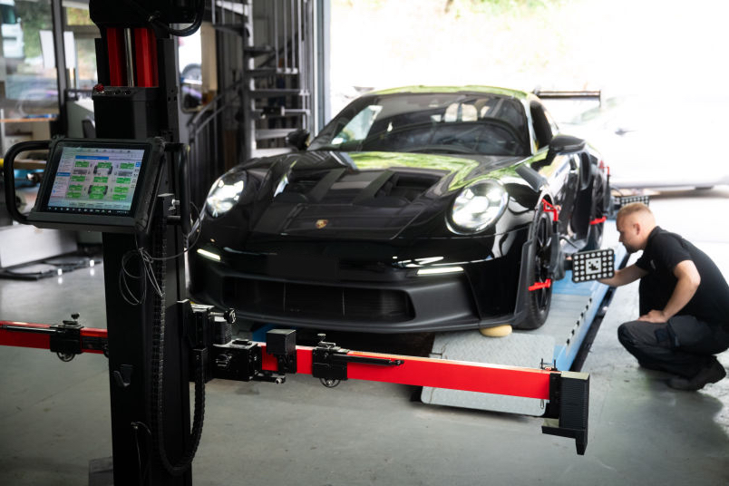 Carrosserie Regamey SA - Géométrie au laser - Durabilité des pneus - Meilleures tenue de route - Usure des pneus restreinte