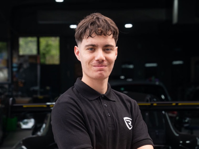 Meriton SHEHU - Apprenti Peintre Automobiles